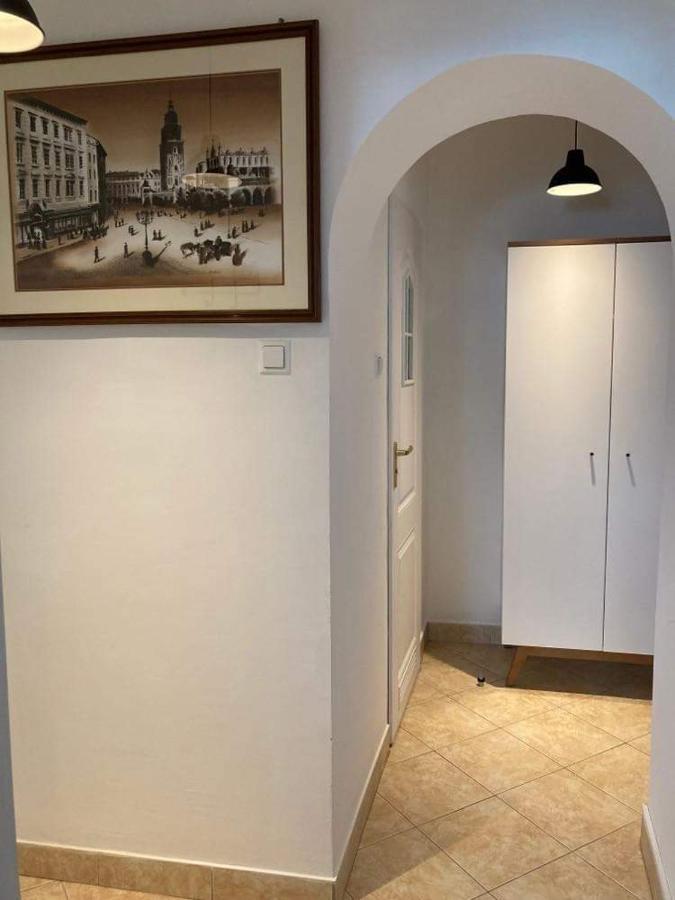 Urocze Mieszkanie W Krakowskiej Kamienicy Buitenkant foto